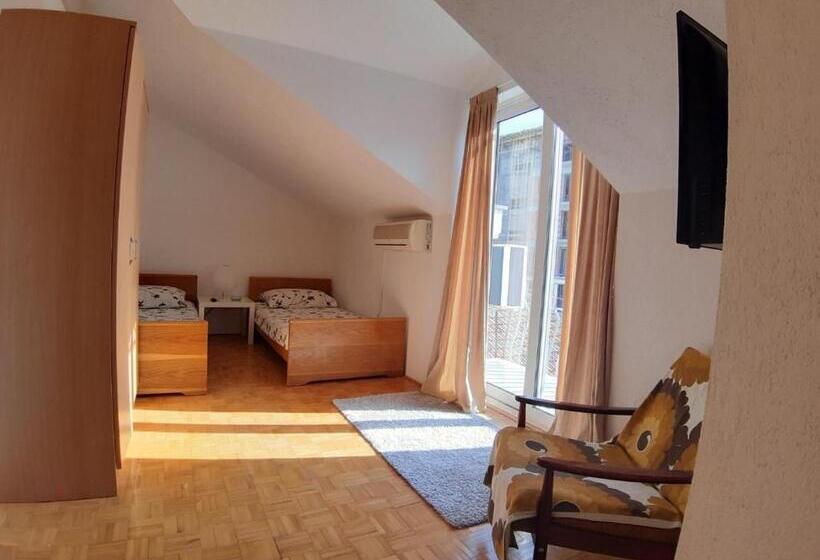 پانسیون Smještaj Mm Trebinje