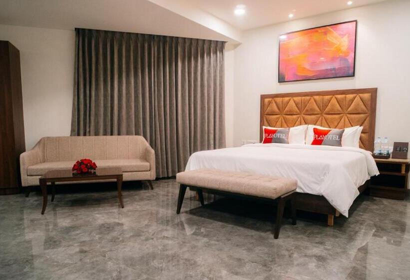 Playotel Premier Guna