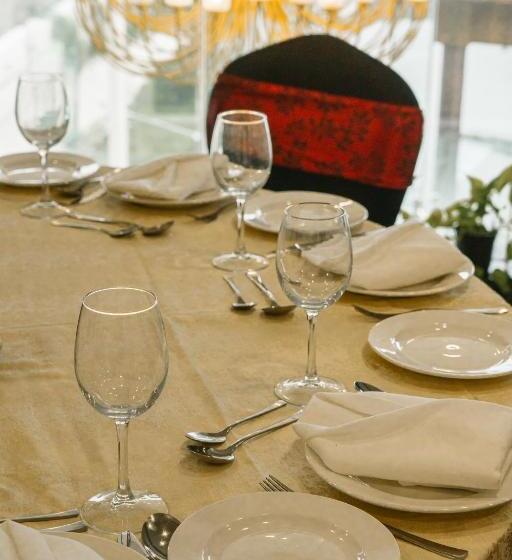 Playotel Premier Guna