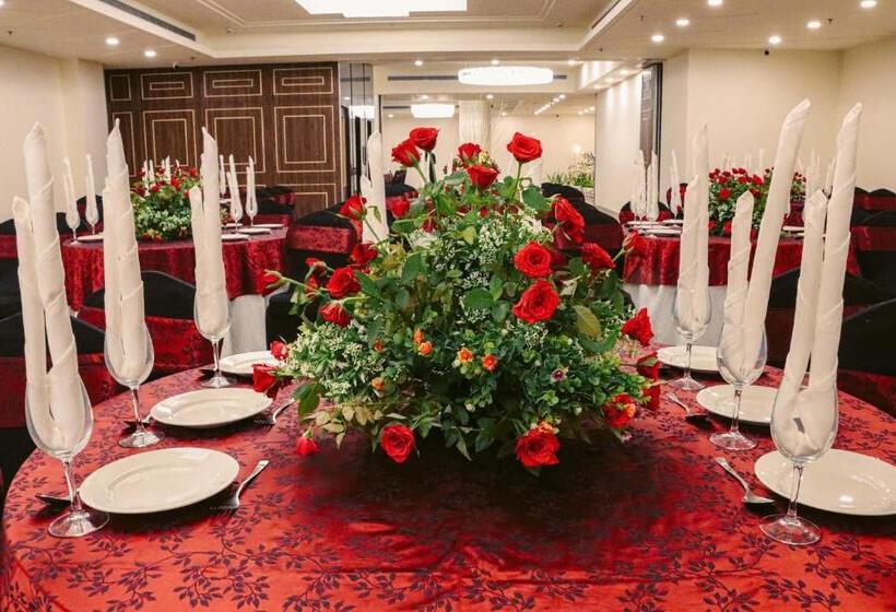 Playotel Premier Guna