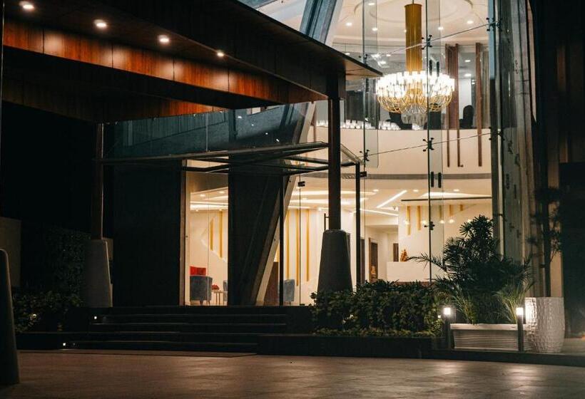 Playotel Premier Guna