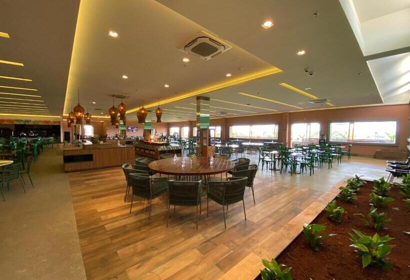 리조트 Hot Beach Suites