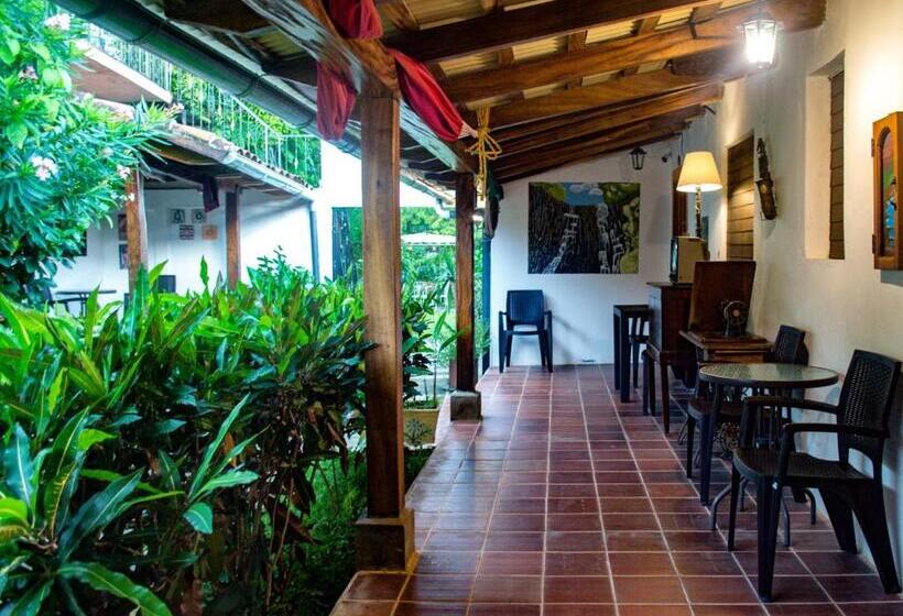 הוסטל Hostal Koltin Suchitoto