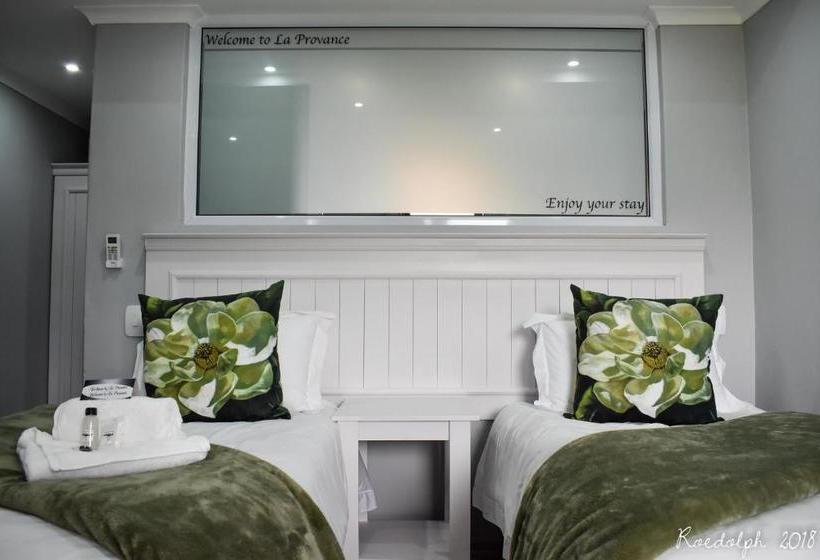 צימר La Provence Accommodation