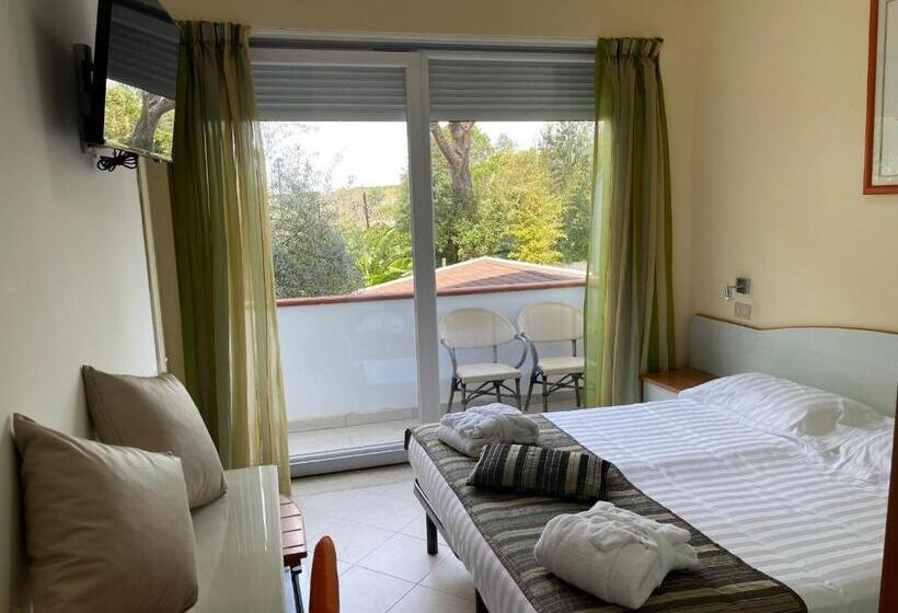 Capo Circeo Beach Resort Spa Fronte Mare