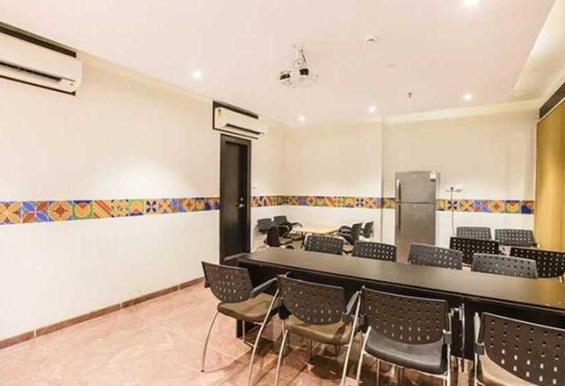 Fabhotel Prime Le Western   Nr Mumbai International Airport