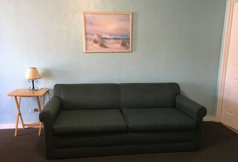 Harbor Mist Family Motel