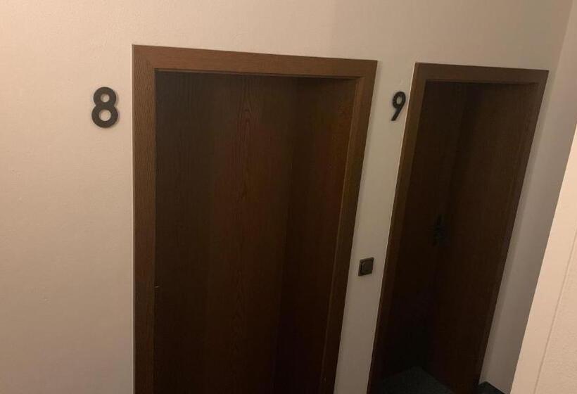 ホテル Almenrausch