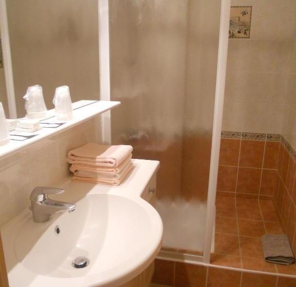 בית מלון כפרי Bellevue