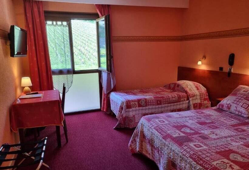 בית מלון כפרי Bellevue