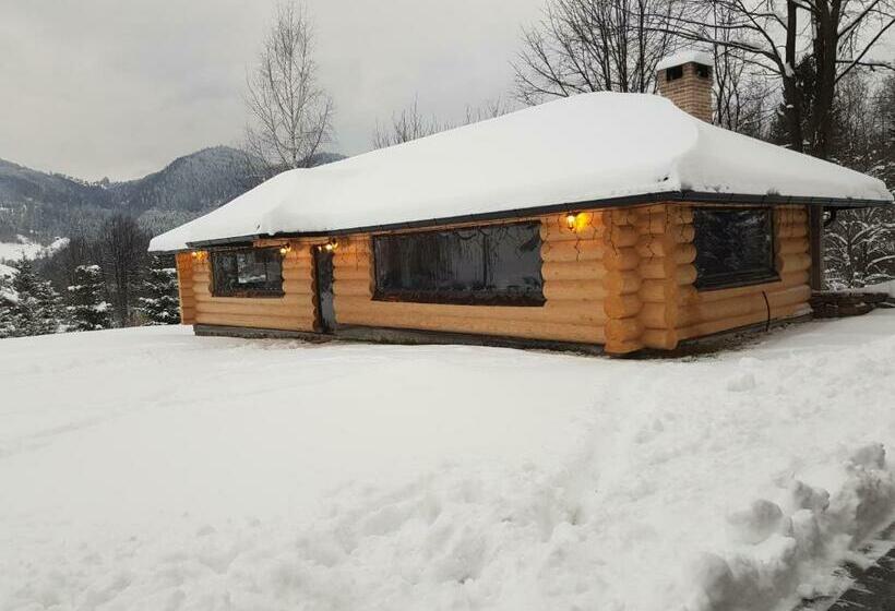 فندق Casa Pădurarului