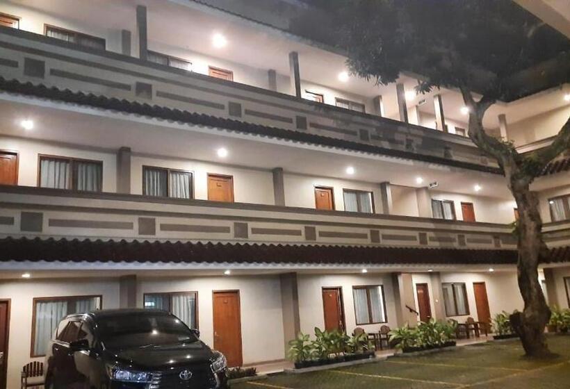 בית מלון כפרי Cepu Indah 2