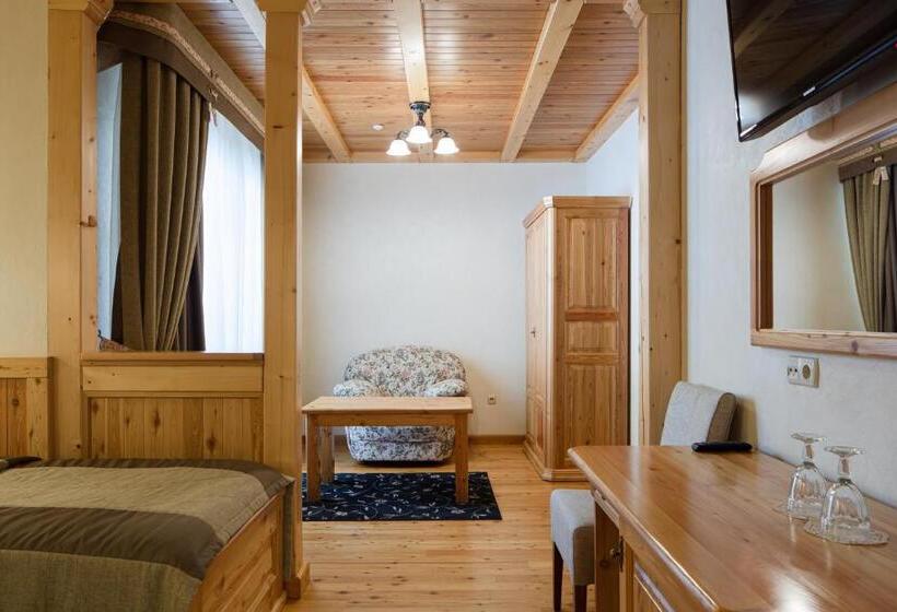 هتل Ganz Ski Lift 5