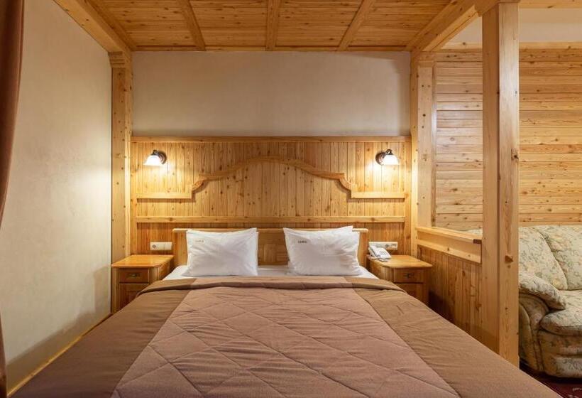 هتل Ganz Ski Lift 5