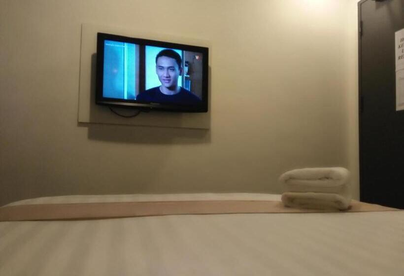 Отель Metro Inn