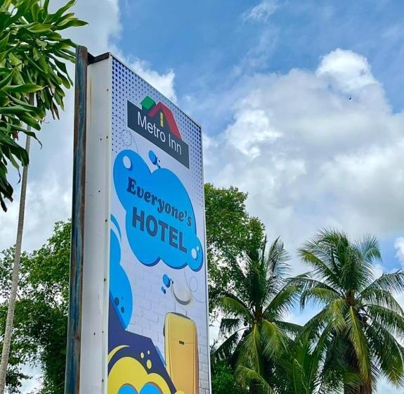 Отель Metro Inn