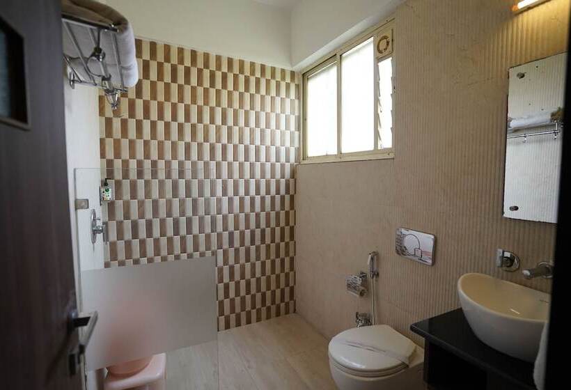 Отель Metropolis