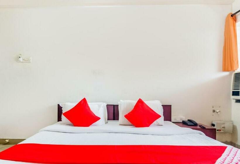 בית מלון כפרי Oyo 2686  Shaurya