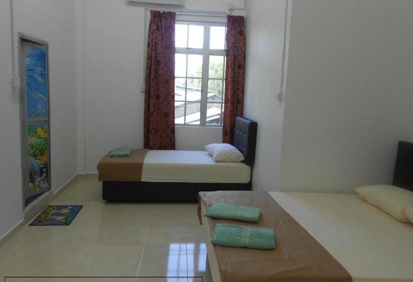 בית מלון כפרי Oyo 90316 Tt Rest House