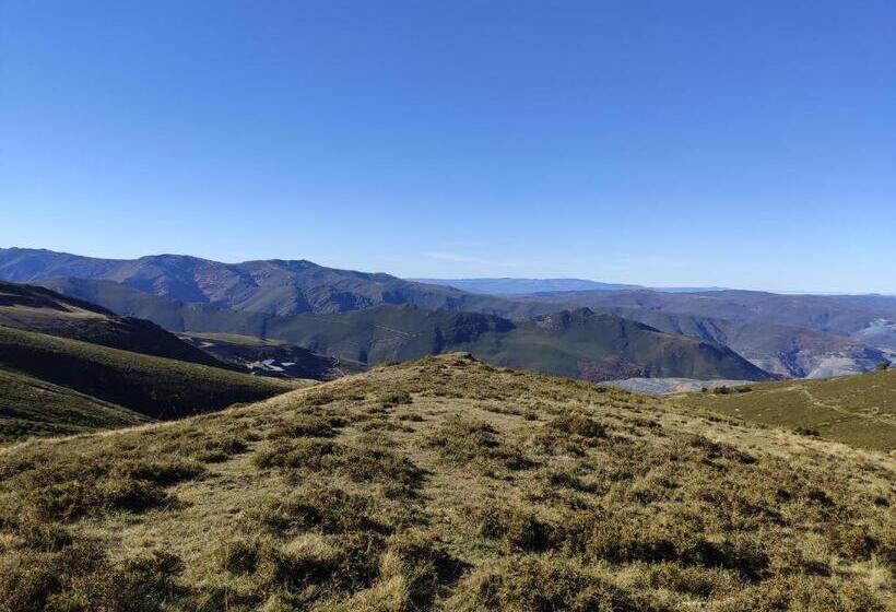 فندق Pena Trevinca