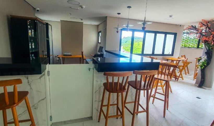 ホテル Portal Dos Devotos