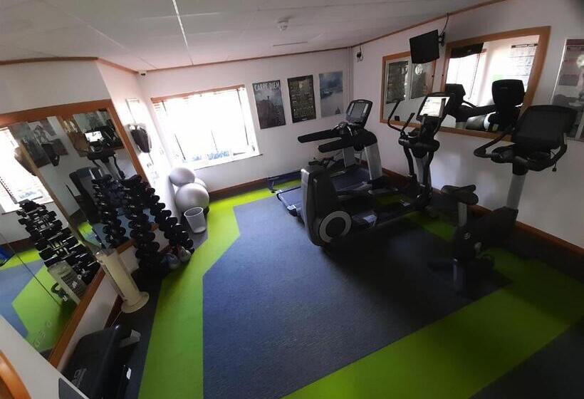 호텔 Roffey Park Institute