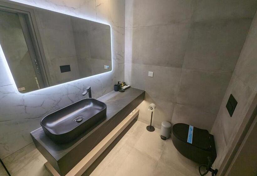 בית מלון כפרי Urban Habitat Executive Suites