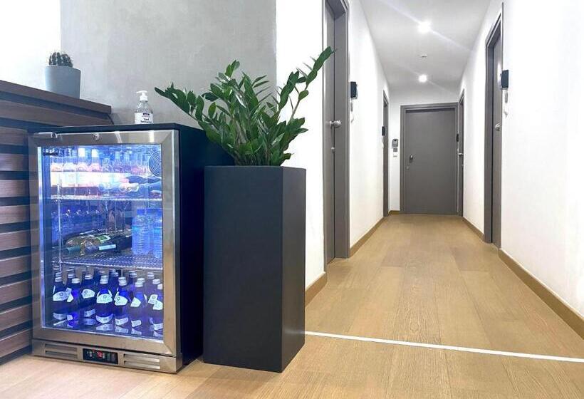 בית מלון כפרי Urban Habitat Executive Suites