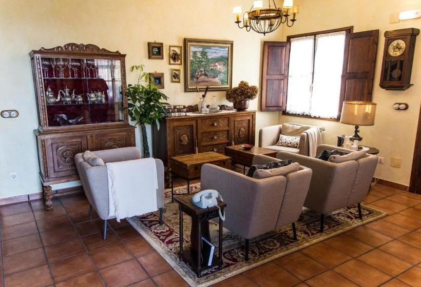بنسيون Casa De Aldea Los Duesos