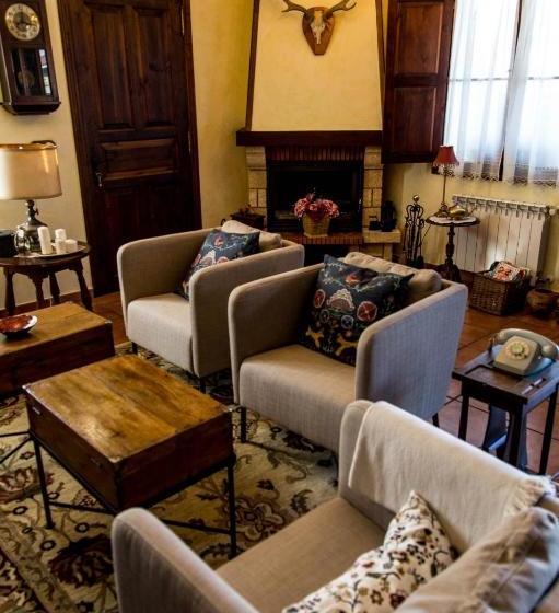 بنسيون Casa De Aldea Los Duesos