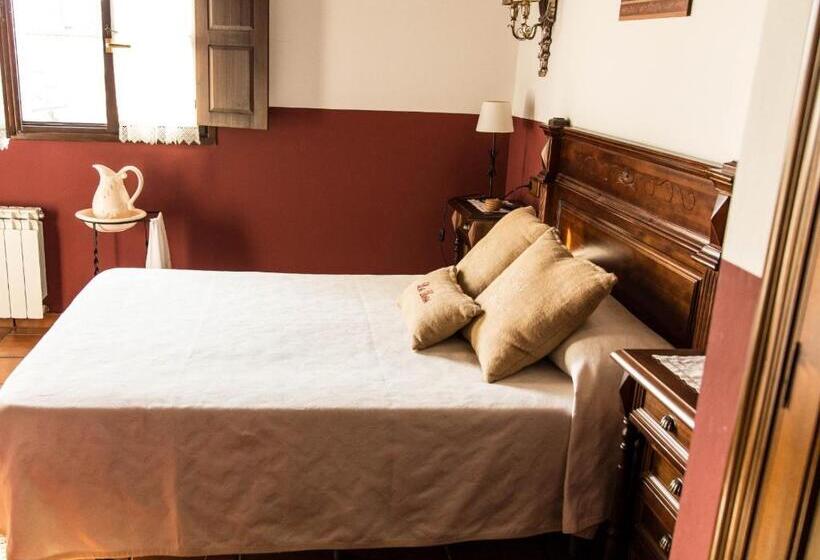 بنسيون Casa De Aldea Los Duesos