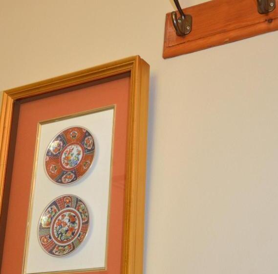 פנסיון Dusk To Dawn Garden Court Burgersdorp