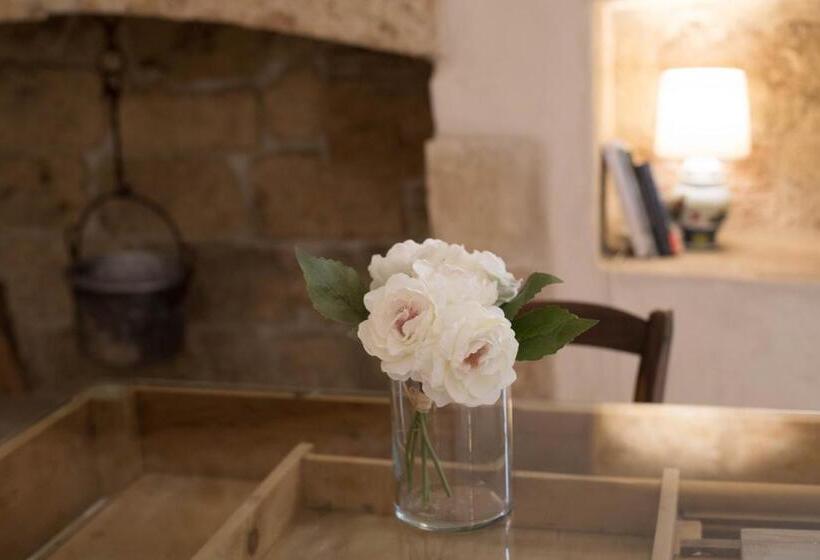 פנסיון Historia  Dimore Corte Chiesa