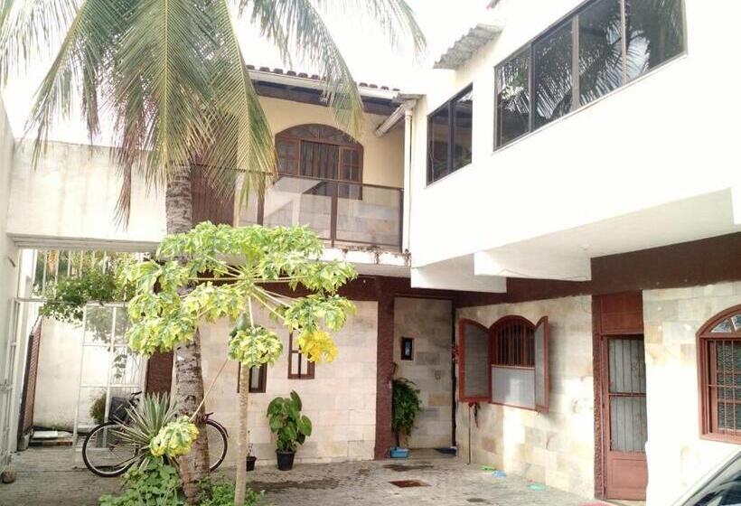 پانسیون Suítes Tropicana Guesthouse