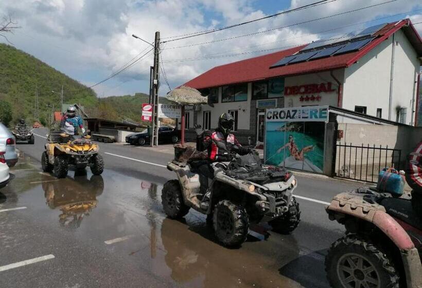 Pensiunea Decebal Resort   Cazanele Dunarii