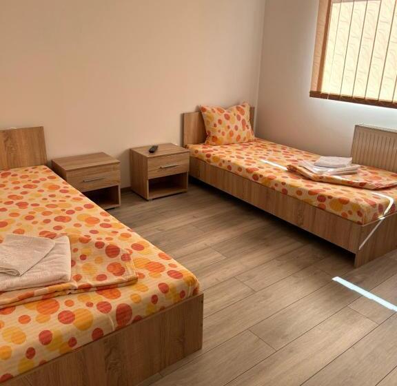 Pensiunea Floare De Colt