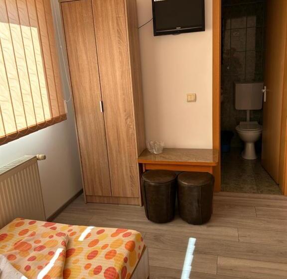 Pensiunea Floare De Colt