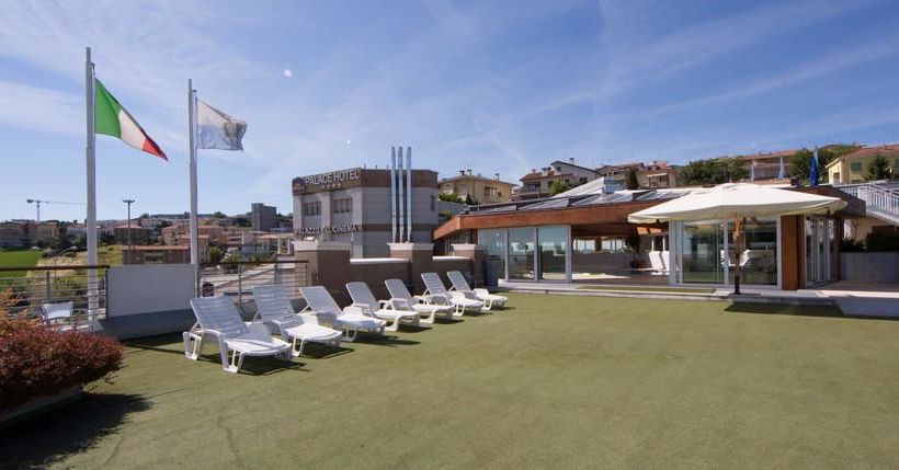 בית מלון כפרי Palace