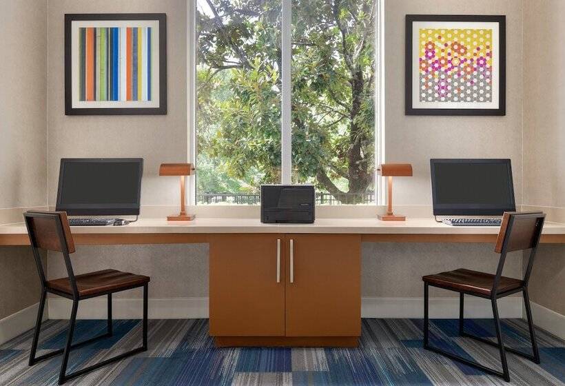 Holiday Inn Express Hotel & Suites Auburn   University Area, An Ihg