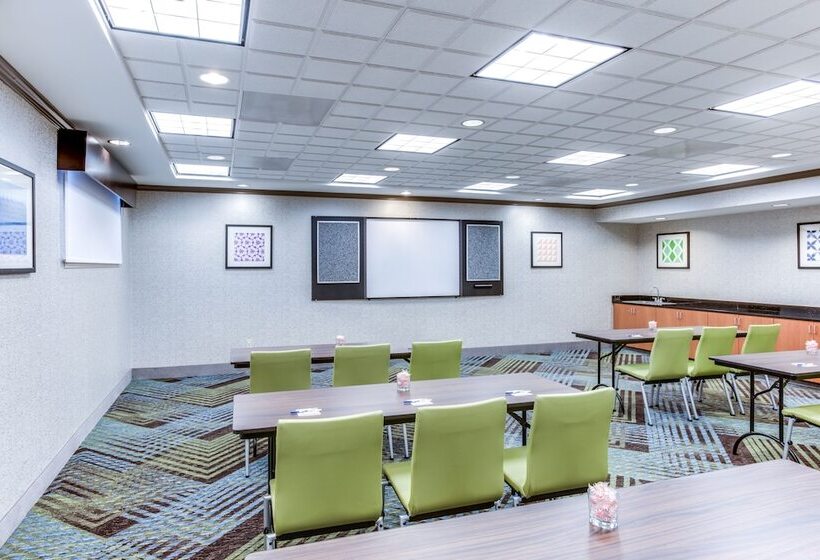 Holiday Inn Express Hotel & Suites Bethlehem, An Ihg