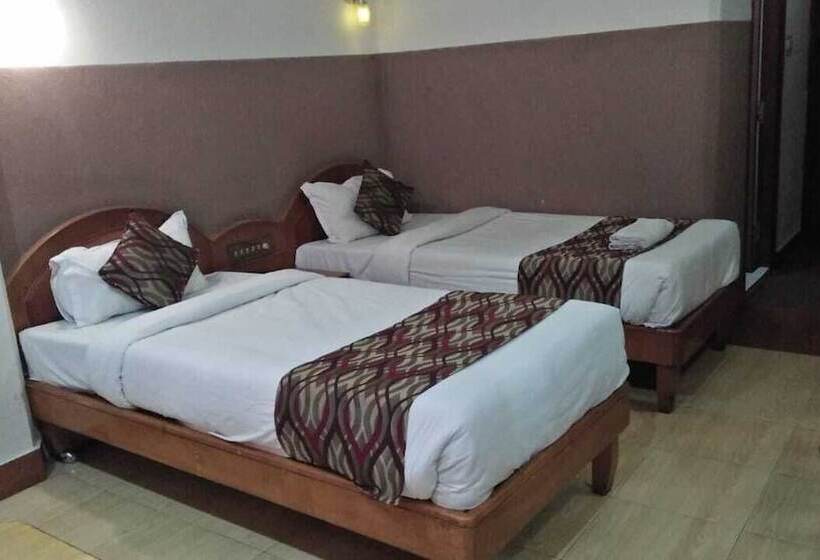 هتل Ambarish Grand Residency