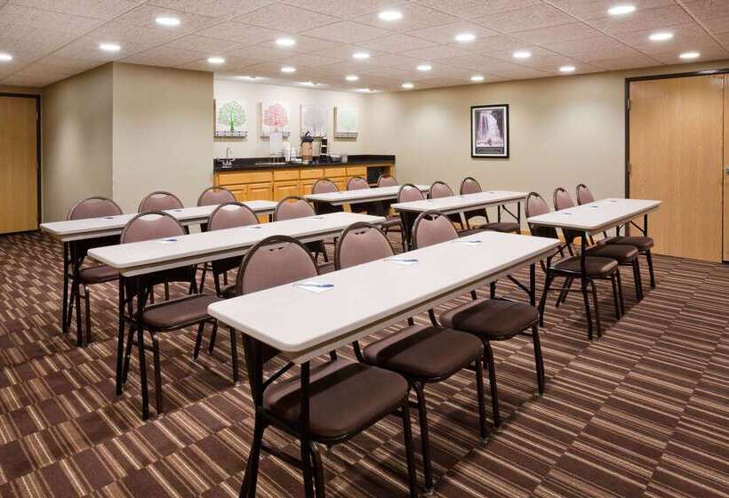 فندق Americinn By Wyndham Sartell