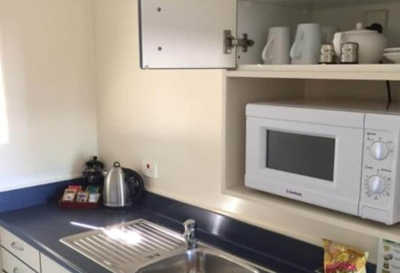 בית מלון כפרי Asure Cooks Gardens Motor Lodge