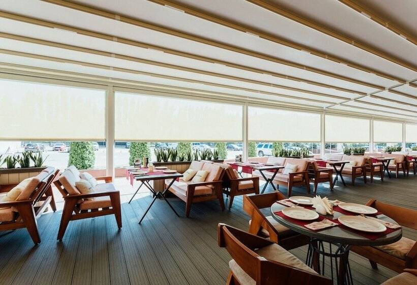 هتل Benefit Plaza Congress