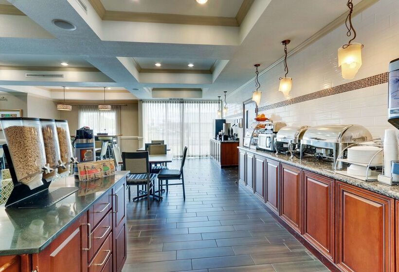 فندق Comfort Inn & Suites