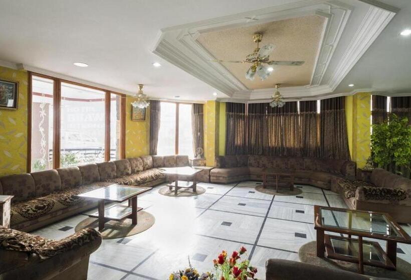 호텔 Bhawani International