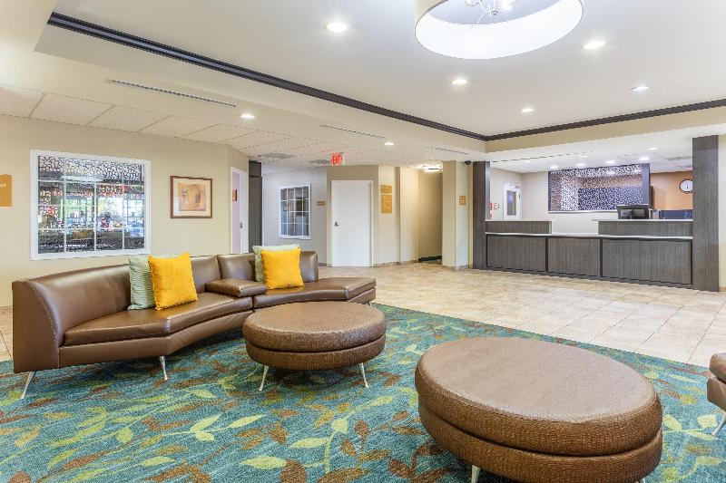 فندق Candlewood Suites Aurora Naperville, An Ihg