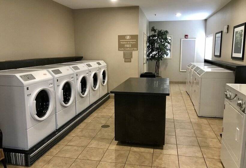 فندق Candlewood Suites Bloomington, An Ihg