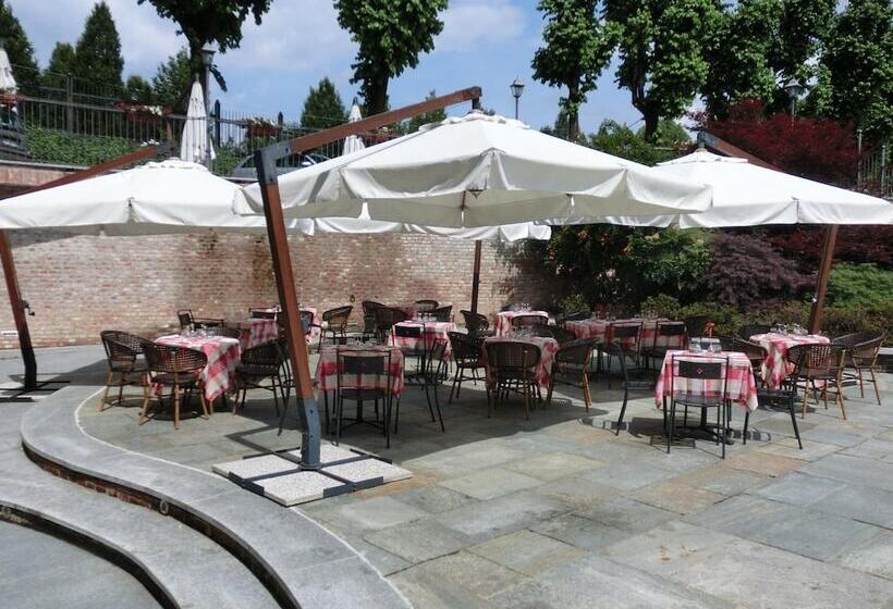 فندق Cascina Di Corte