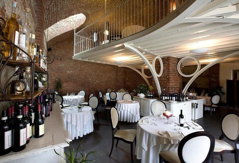 فندق Cascina Di Corte